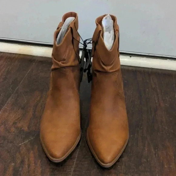 Time and Tru Women's Western Slouch Boots - Picture 1 of 9